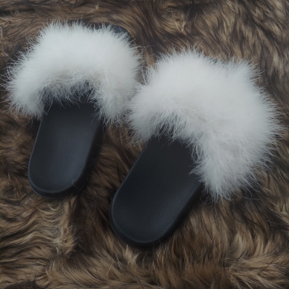 Fur Slides - Picture 3 of 3